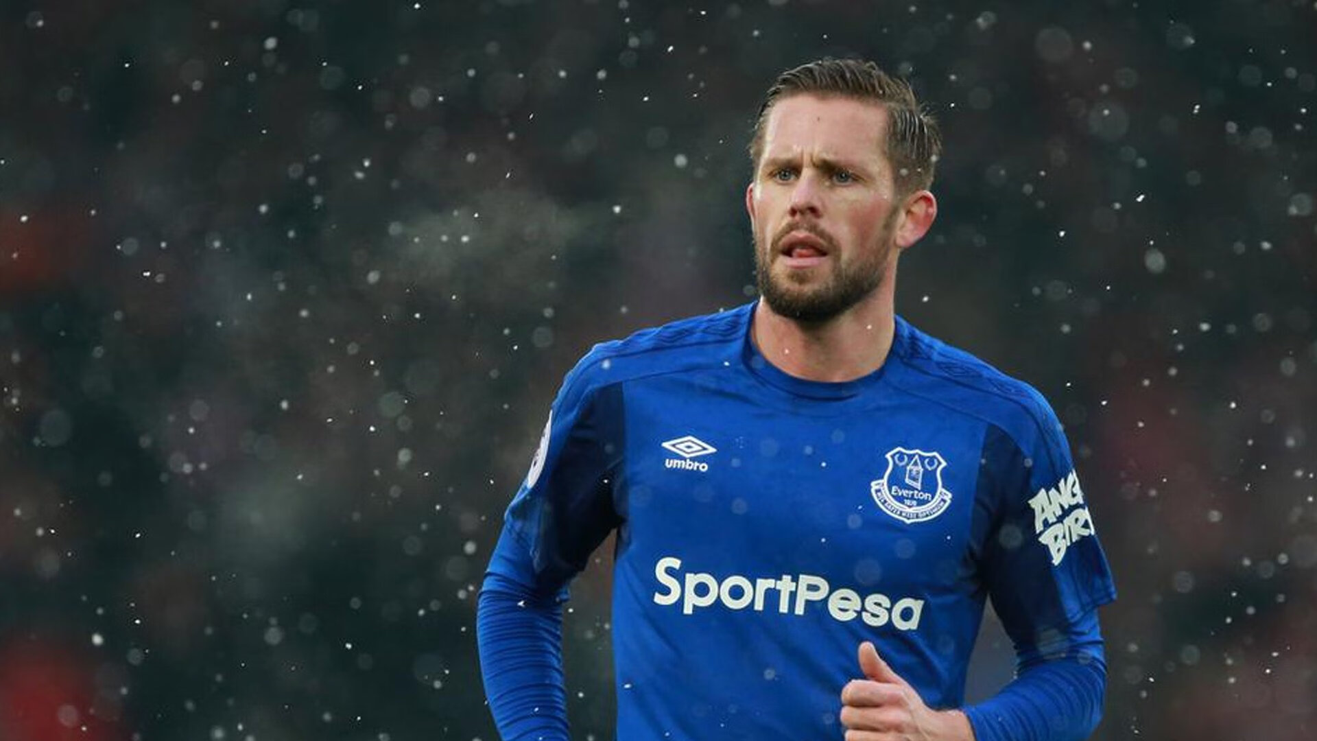 破晓时分,马拉多纳竞技场的纪录与荣光